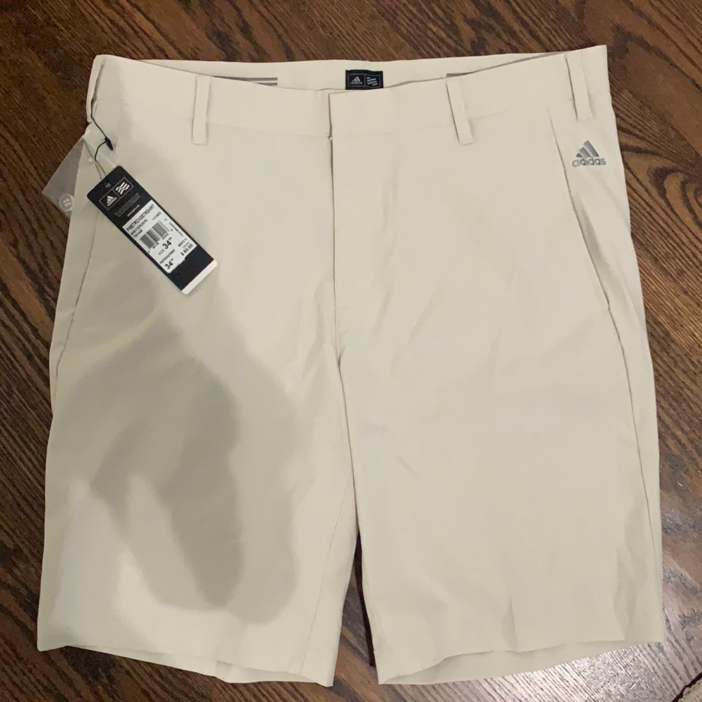 Men’s Adidas golf shorts light khaki size 34 NWT